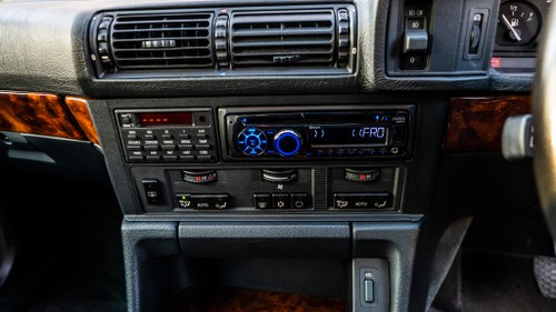 1993 BMW 530i TOURING AUTO à vendre (picture 21 of 165)