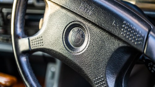 1993 BMW 530i TOURING AUTO à vendre (picture 16 of 165)