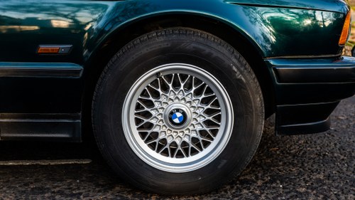 1993 BMW 530i TOURING AUTO à vendre (picture 9 of 165)