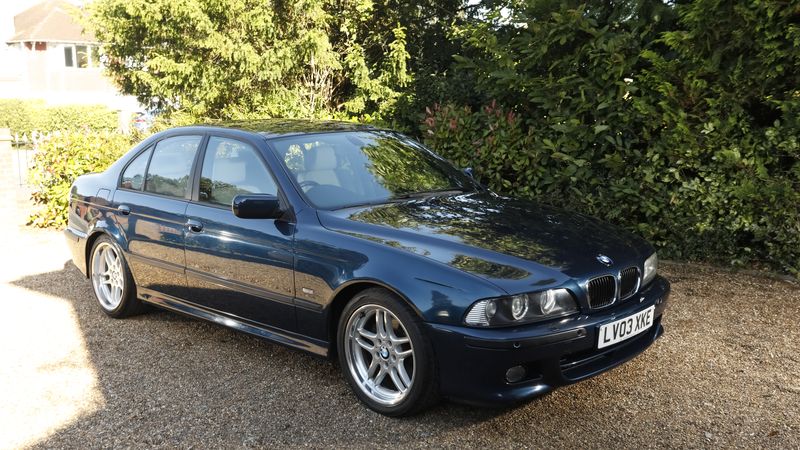 2003 BMW E39 530i Sport For Sale (picture 1 of 136)