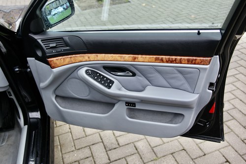 NO RESERVE - 2002 BMW 540i Touring (E39) For Sale (picture 31 of 124)