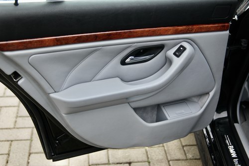 NO RESERVE - 2002 BMW 540i Touring (E39) For Sale (picture 59 of 124)