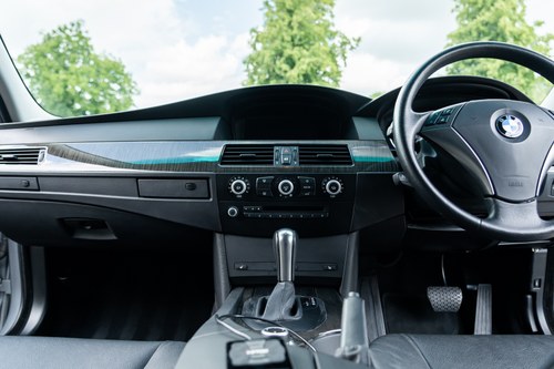 2004 BMW 545i SE V8 For Sale (picture 18 of 122)