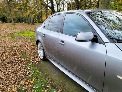 2006 BMW 550i M Sport (E60) In vendita (immagine 91 di 139)