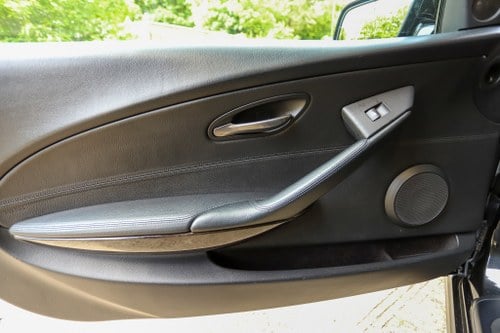 2006 BMW 650i Te koop (foto 65 van 159)