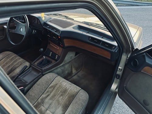 1982 BMW E23 735i à vendre (picture 58 of 125)
