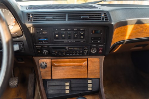 1982 BMW E23 735i à vendre (picture 26 of 125)