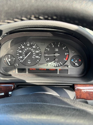 2001 BMW 740i (E38) In vendita (immagine 25 di 198)