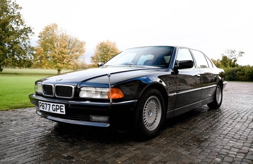 1996 BMW 750il V12 (E38) à vendre (picture 4 of 178)