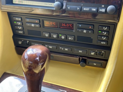 1996 BMW E38 750IL Factory Individual à venda (imagem 29 de 121)