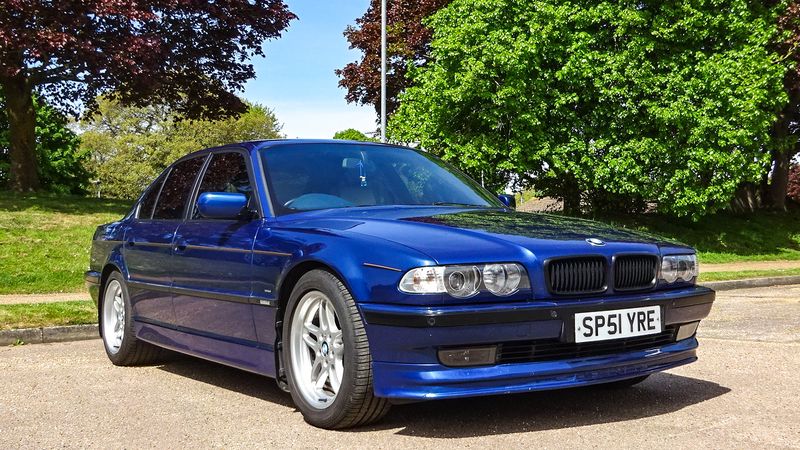 2001 E38 BMW 728i Sport ‘Individual’ For Sale (picture 1 of 177)