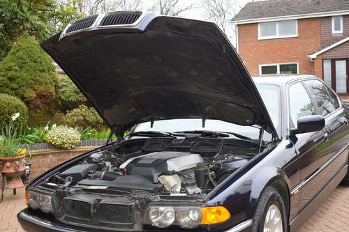 1999 BMW 740iL Te koop (foto 125 van 157)