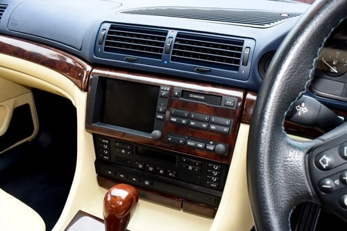 1999 BMW 740iL Te koop (foto 32 van 157)