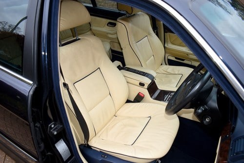 1999 BMW 740iL Te koop (foto 37 van 157)