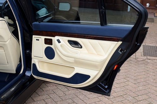 1999 BMW 740iL Te koop (foto 58 van 157)