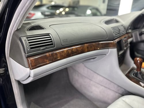 1995 BMW 740i (E38) For Sale (picture 34 of 184)