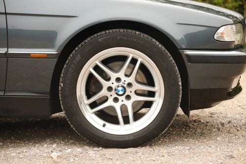 2001 BMW 740i (E38) In vendita (immagine 18 di 198)