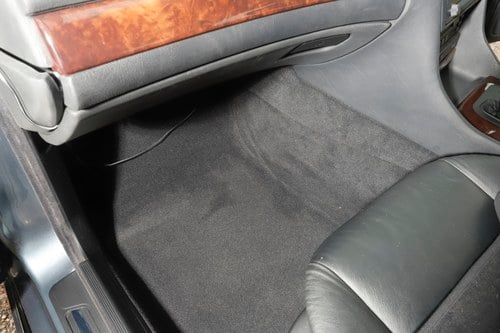 2001 BMW 740i (E38) In vendita (immagine 88 di 198)