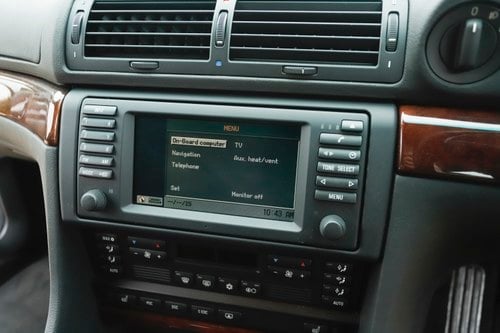 2001 BMW 740i (E38) In vendita (immagine 31 di 198)