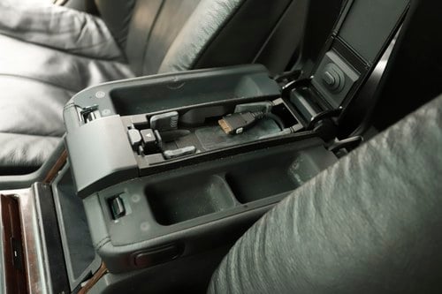 2001 BMW 740i (E38) In vendita (immagine 66 di 198)