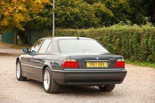 2001 BMW 740i (E38) In vendita (immagine 16 di 198)