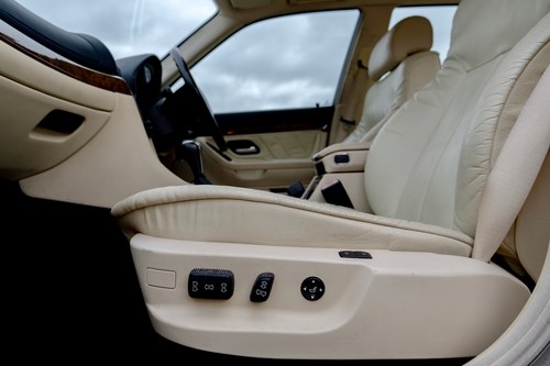 2000 BMW 740iL (E38) For Sale (picture 30 of 84)