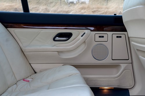 2000 BMW 740iL (E38) For Sale (picture 54 of 84)