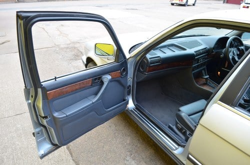 1990 BMW 750i V12 ( E32 ) zum Verkauf (Bild 24 von 62)