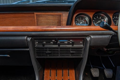 1974 BMW E9 CSi For Sale (picture 86 of 214)