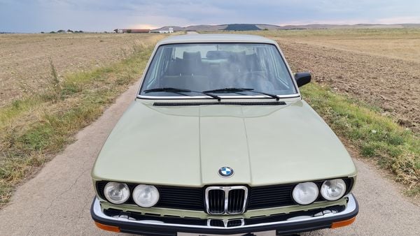 1980 BMW 518 Deluxe (E12) For Sale (picture :index of 9)