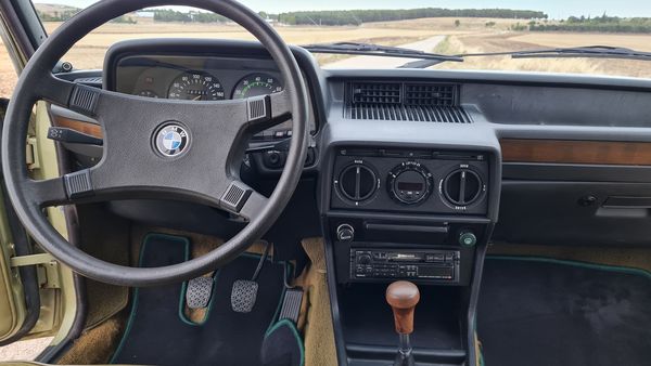 1980 BMW 518 Deluxe (E12) For Sale (picture :index of 29)