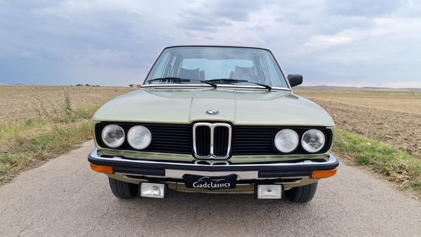 1980 BMW 518 Deluxe (E12) For Sale (picture :index of 4)