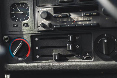 1986 BMW 318i (E30) In vendita (immagine 33 di 123)