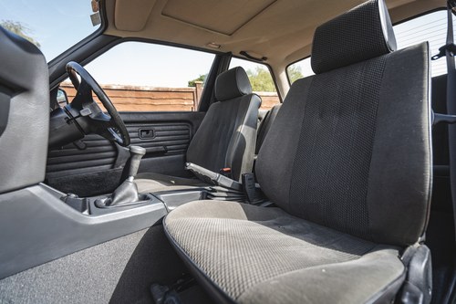 1986 BMW 318i (E30) In vendita (immagine 18 di 123)