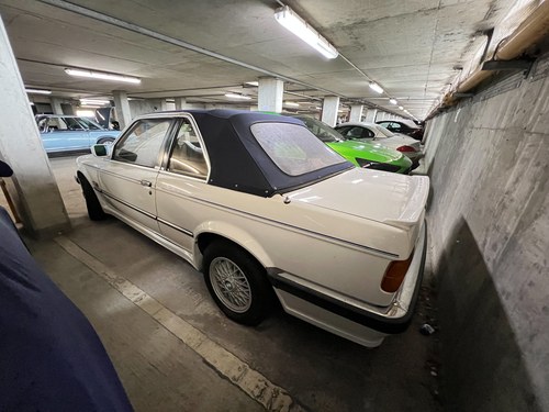 NO RESERVE - 1987 BMW 318i Baur TC2 Convertible (E30) zum Verkauf (Bild 11 von 92)