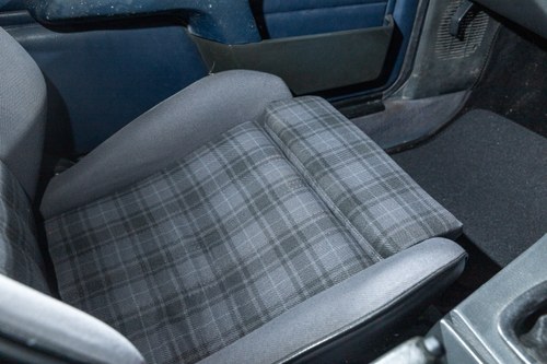 NO RESERVE - 1987 BMW 318i Baur TC2 Convertible (E30) zum Verkauf (Bild 36 von 92)