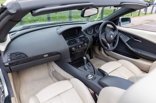 2005 BMW 630i Te koop (foto 79 van 175)