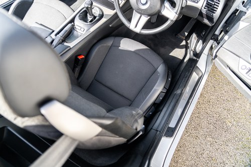 2005 BMW Z4 2.2i SE à venda (imagem 38 de 101)