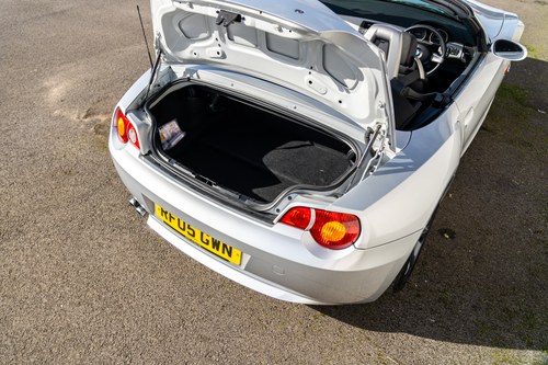 2005 BMW Z4 2.2i SE à venda (imagem 54 de 101)