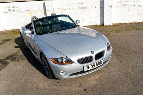 2005 BMW Z4 2.2i SE à venda (imagem 18 de 101)