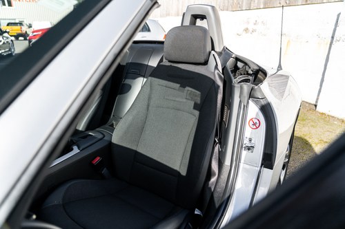 2005 BMW Z4 2.2i SE à venda (imagem 43 de 101)