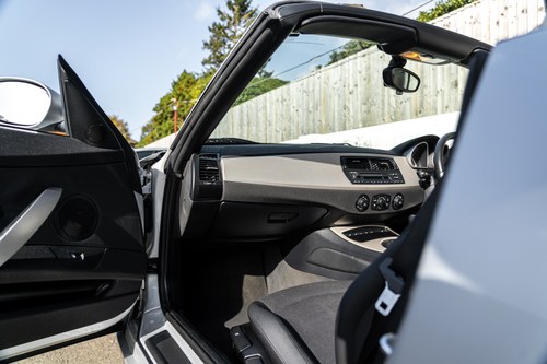 2005 BMW Z4 2.2i SE à venda (imagem 31 de 101)