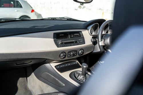 2005 BMW Z4 2.2i SE à venda (imagem 34 de 101)