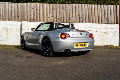 2005 BMW Z4 2.2i SE à venda (imagem 5 de 101)