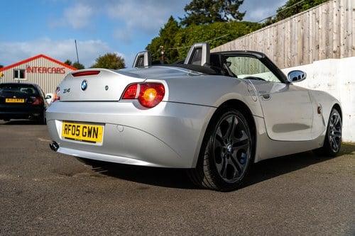 2005 BMW Z4 2.2i SE à venda (imagem 20 de 101)