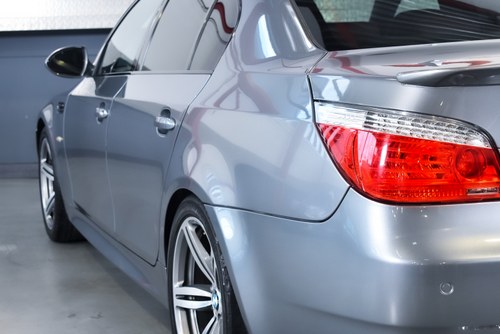 2009 BMW M5 Sedan (E60) In vendita (immagine 35 di 56)