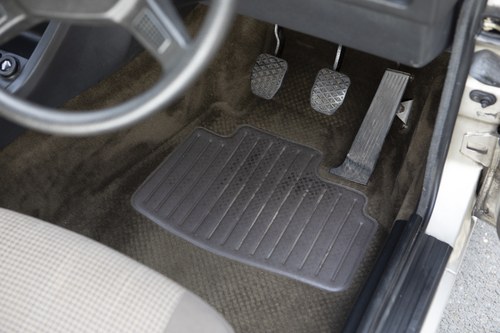 1986 BMW 320i (E30) à vendre (picture 40 of 202)