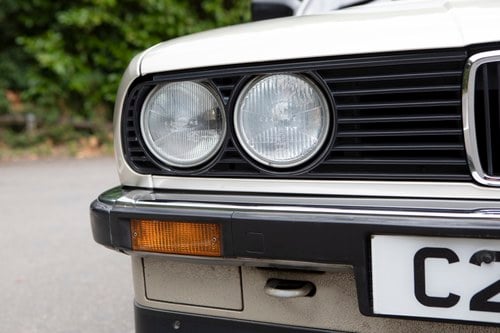 1986 BMW 320i (E30) à vendre (picture 143 of 202)