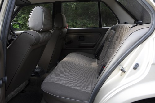 1986 BMW 320i (E30) à vendre (picture 70 of 202)