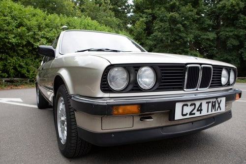 1986 BMW 320i (E30) à vendre (picture 147 of 202)